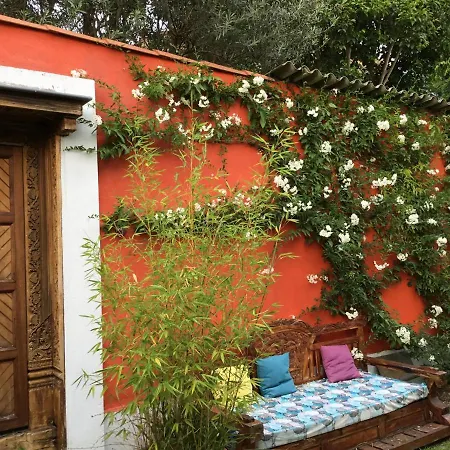 Cordoba Et Lhassa Bed and Breakfast