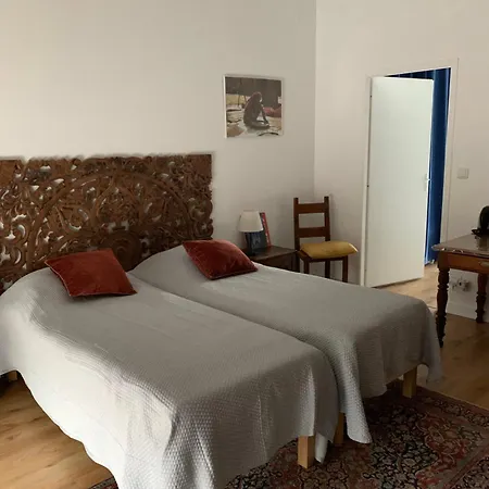 Cordoba Et Lhassa לינה וארוחת בוקר 2*
